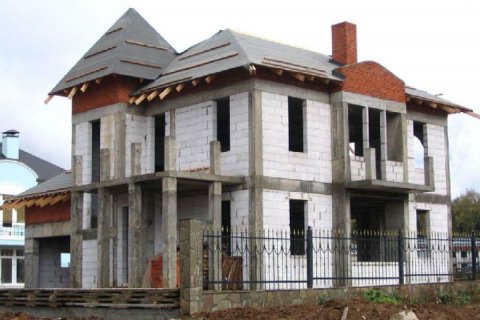 Дом из монолитного бетона