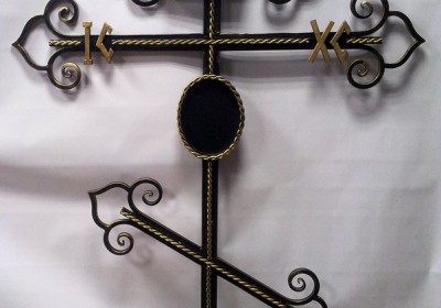 Кованый крест, оградка для кладбища. Ритуальные изделия производим и продаем. Ко...