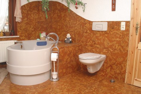 Какие отделочные материалы используются для отделки ванной комнаты