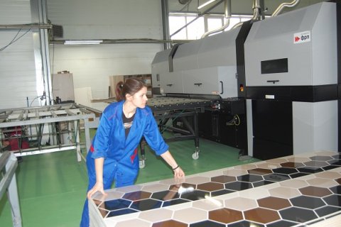ООО «Акватон» – запустил в Курской области новую линию по производству мебельных панелей для фасадов и кухонных «фартуков»