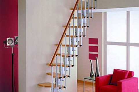 Какой высоты должны быть ступени межэтажной лестницы, и на какую нагрузку надо рассчитывать ступени?