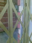 двери решетчатые стальные для защиты охраняемых помещений