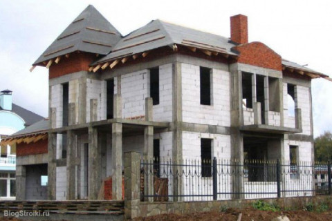 Дом из монолитного бетона