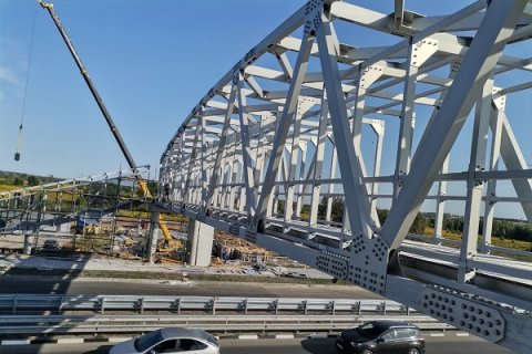 В Туле завершается возведение первого в ЦФО моста из алюминия