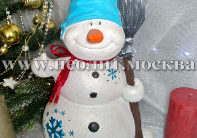 Новогодняя фигура Снеговик из полистоуна