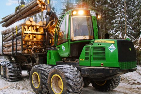 В Архангельской области запустят мощный лесопромышленный комплекс с автопоездами и инфраструктурой