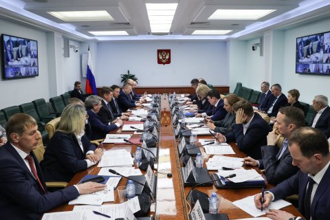 Вопросы, связанные с реализацией Комплексной государственной программы "Строительство", были обсуждены на заседании Совета Федерации