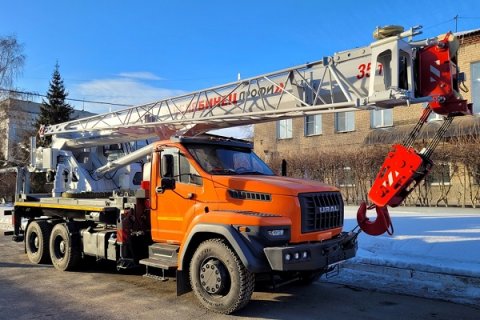 Отгрузки российской строительно-дорожной техники за 4 мес. 2025г. сократились на 40%