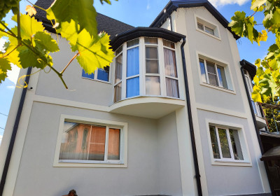 Утепление и отделка фасадов частных домов и коттеджей