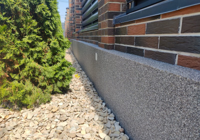 Ремонт и отделка цоколя забора декоративной штукатуркой – Ростов-на-Дону